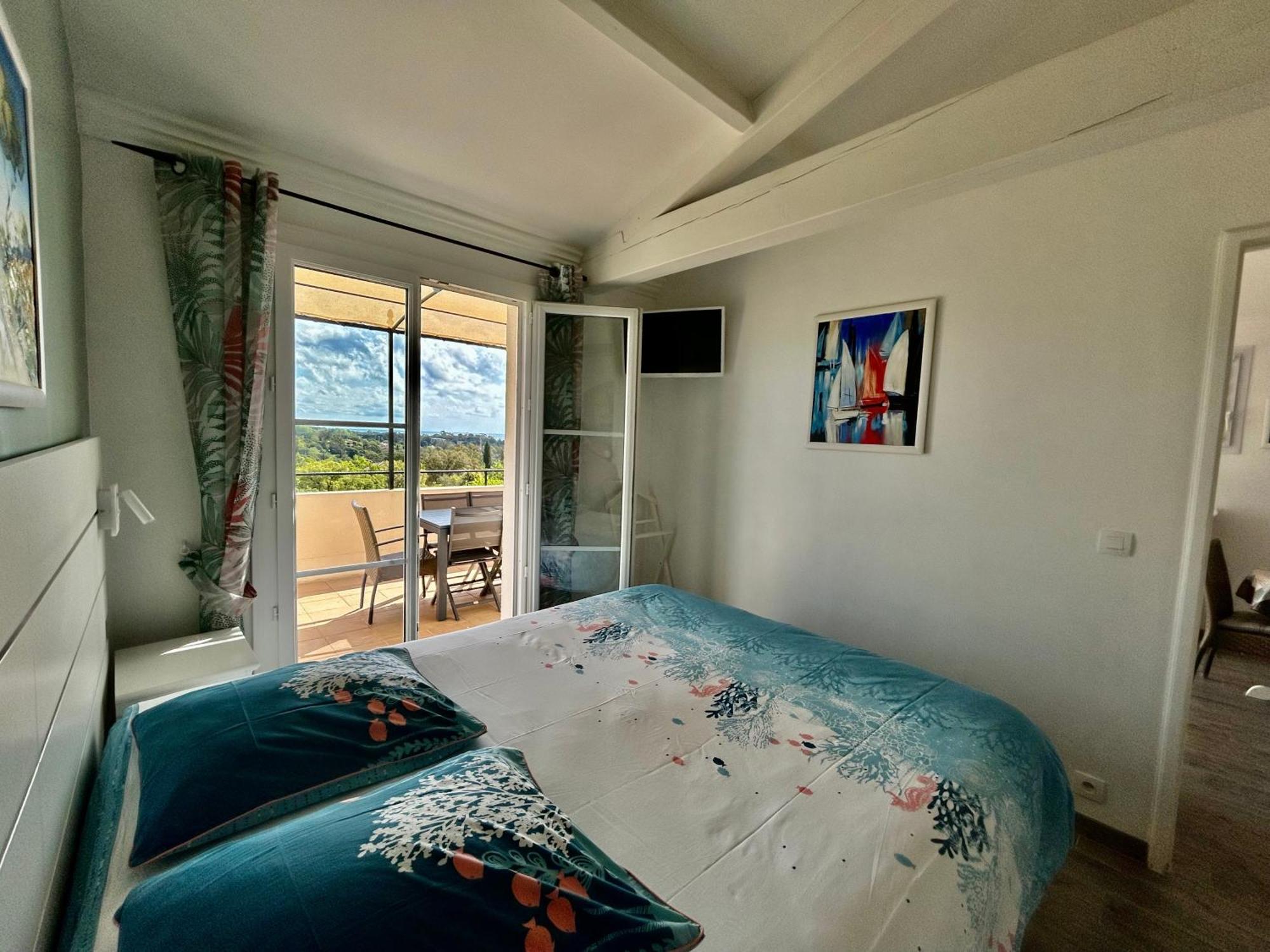 Les Restanques Vue Mer Pressoir 3131 Grimaud Exterior photo
